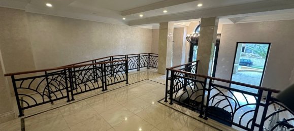 4 Schlafzimmer Wohnung in Sabuntschu, Azerbaijan, Nr. 1384 11