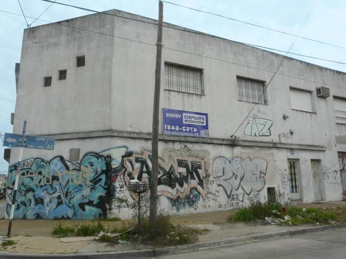 330m² Commercial property in General San Martin, Argentina No. 107777