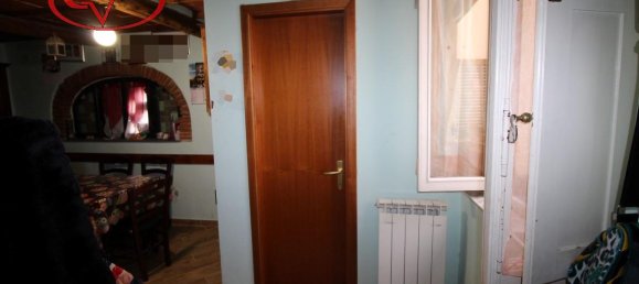Apartamento de 4 habitaciónes en Montevarchi, Italy No. 237665 4