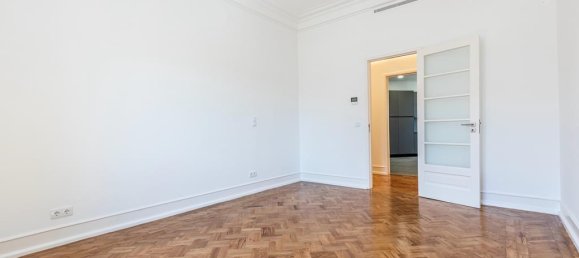 4 bedrooms Apartment in Lisbon, Portugal No. 104968 17