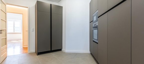 4 bedrooms Apartment in Lisbon, Portugal No. 104968 11