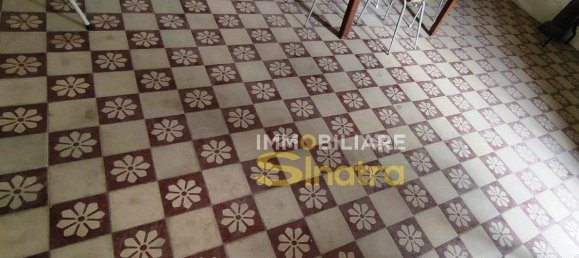 3 bedrooms House in Belpasso, Italy No. 48514 8