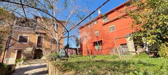 9-Zimmer Villa in Cave, Italy, Nr. 160310 3