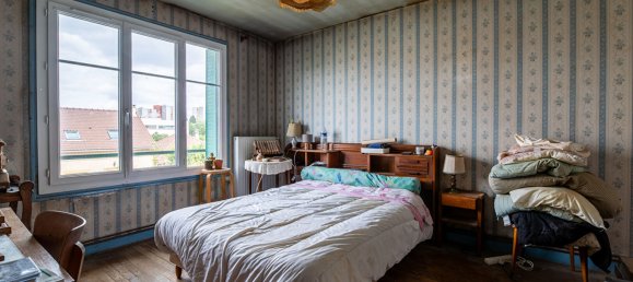 3 bedrooms Apartment in Montmagny, France No. 320463 2