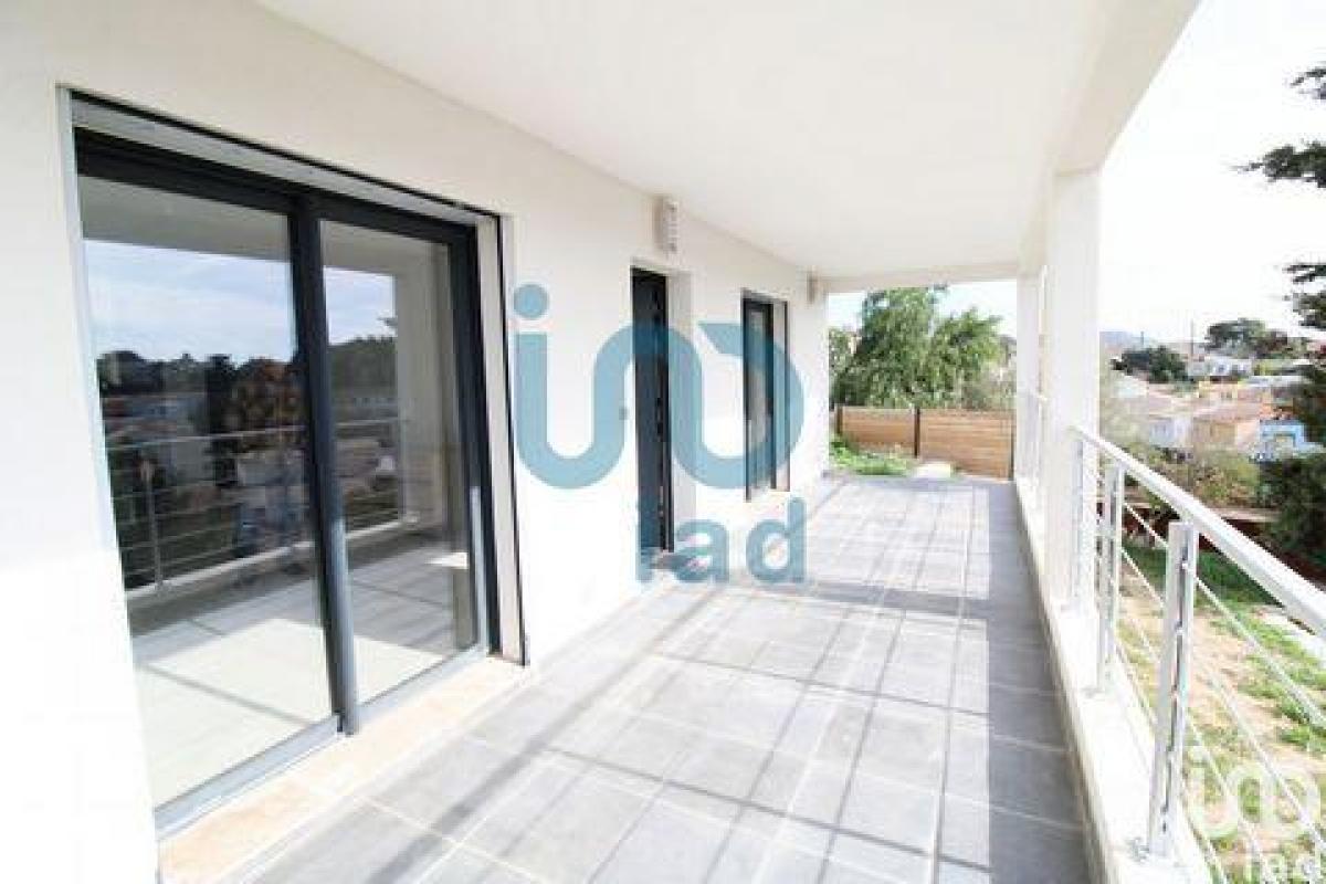 Condominio de 2 dormitorios en La Garde, France No. 28932