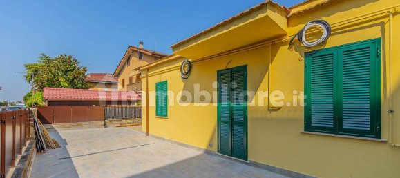 2 bedrooms House in Rome, Italy No. 343405 3