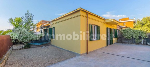 2 bedrooms House in Rome, Italy No. 343405 26