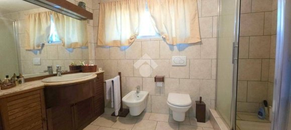 2 bedrooms Villa in Rodigo, Italy No. 263563 31