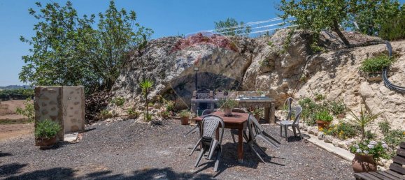 4-Zimmer Villa in Caltagirone, Italy, Nr. 77709 7