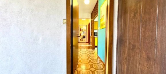 2 bedrooms Apartment in Milan, Italy No. 374043 44