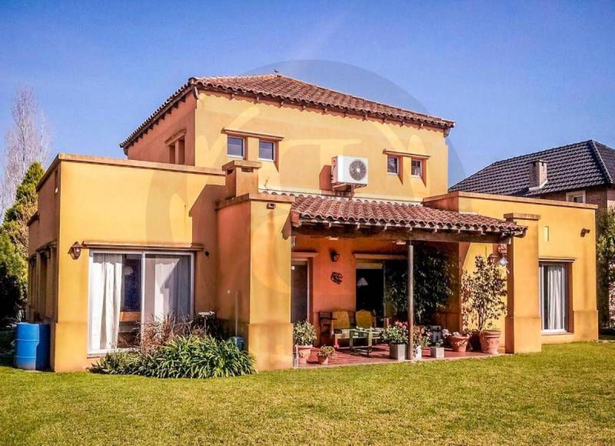 3 bedrooms House in Pilar, Argentina No. 69562