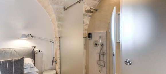 2 bedrooms House in Ostuni, Italy No. 381942 17
