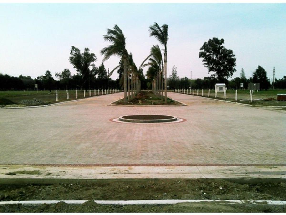  Land in Santa Fe, Argentina No. 48128