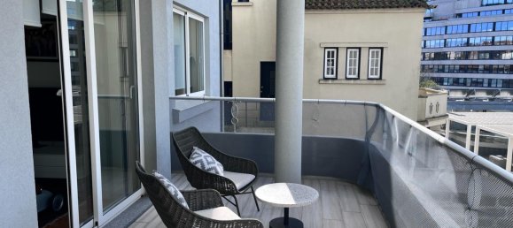 3 bedrooms Apartment in Porto, Portugal No. 136780 9