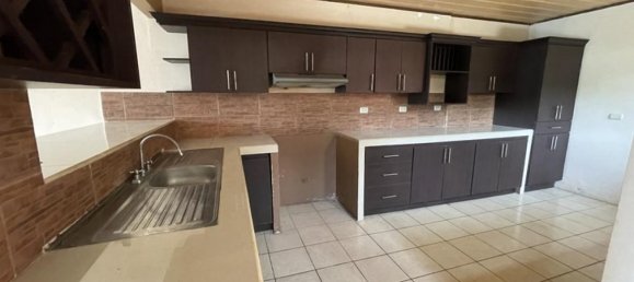 4 bedrooms House in Grecia, Costa Rica No. 537 5