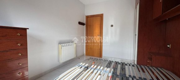 Apartamento de 3 dormitorios en Gijón, Spain No. 177487 10