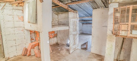 2 bedrooms House in Santa Catarina, Portugal No. 183788 5