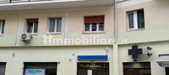 2 rooms Commercial property in Trieste, Italy No. 257550 2