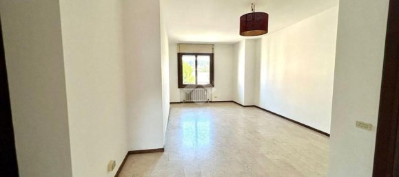 3-Zimmer Wohnung in Como, Italy, Nr. 313821 8