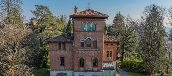 7 bedrooms Villa in Varese, Italy No. 202060 2