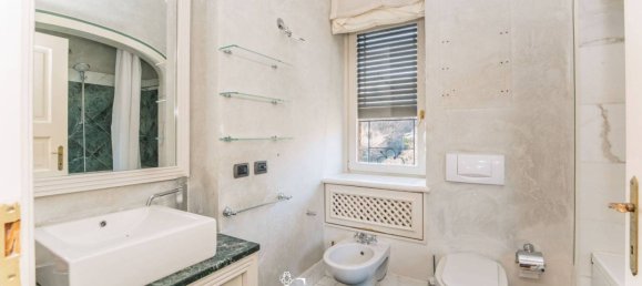 7 bedrooms Villa in Varese, Italy No. 202060 28