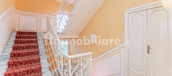7 bedrooms Villa in Varese, Italy No. 202060 27