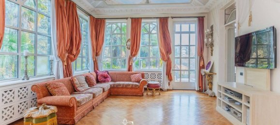 7 bedrooms Villa in Varese, Italy No. 202060 15