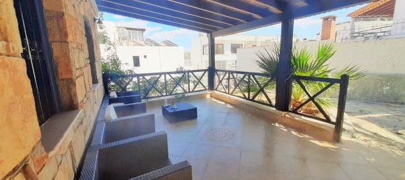 2 Schlafzimmer Property in Bodrum, Turkey, Nr. 21929 2