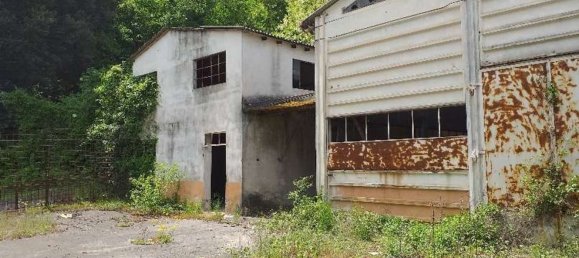 7000m² Warehouse in Colle di Val d'Elsa, Italy No. 69318 7