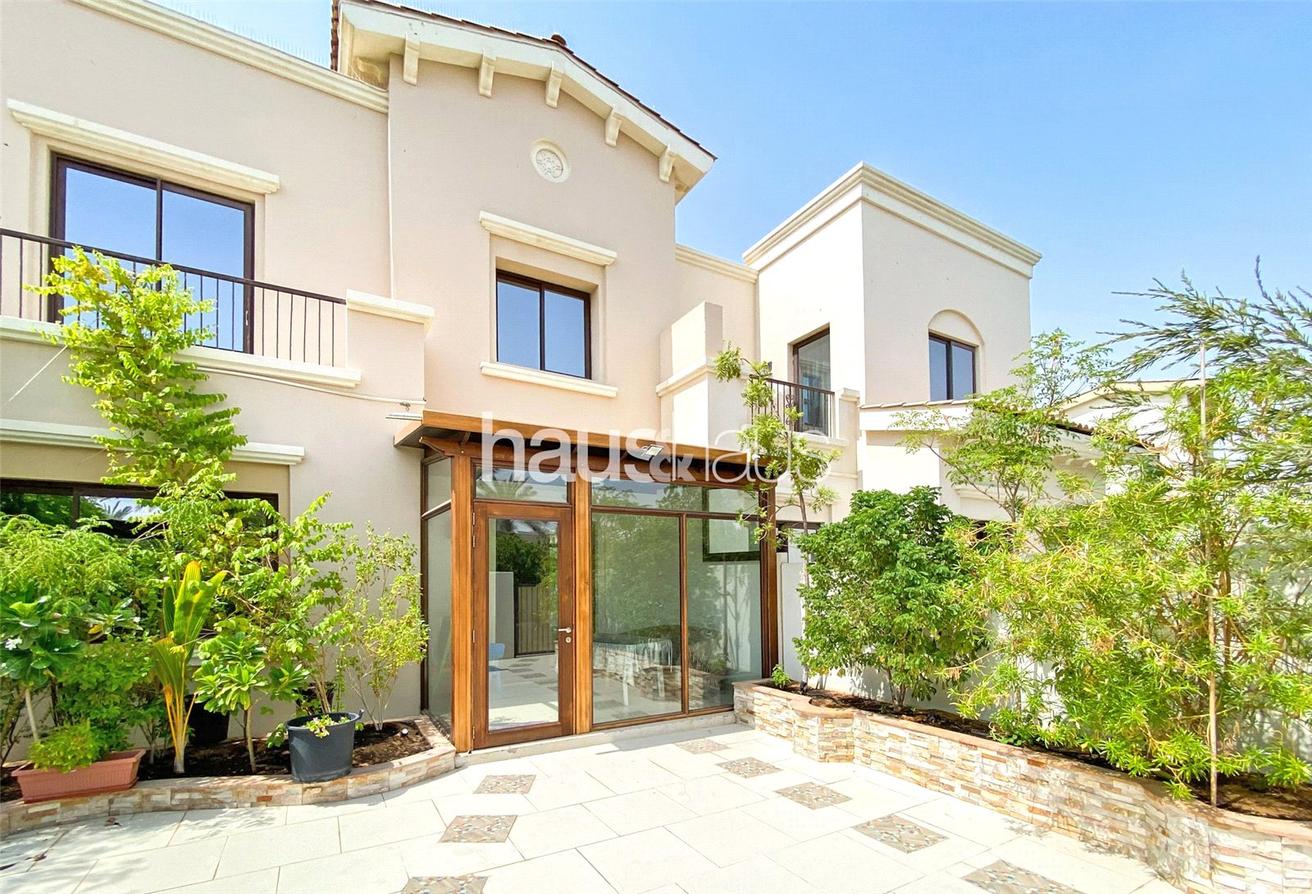3 bedrooms Villa in Reem, UAE No. 98963