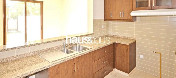 3 bedrooms Villa in Reem, UAE No. 98963 2