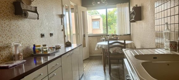 2 bedrooms Apartment in Noisy-le-Grand, France No. 291976 2