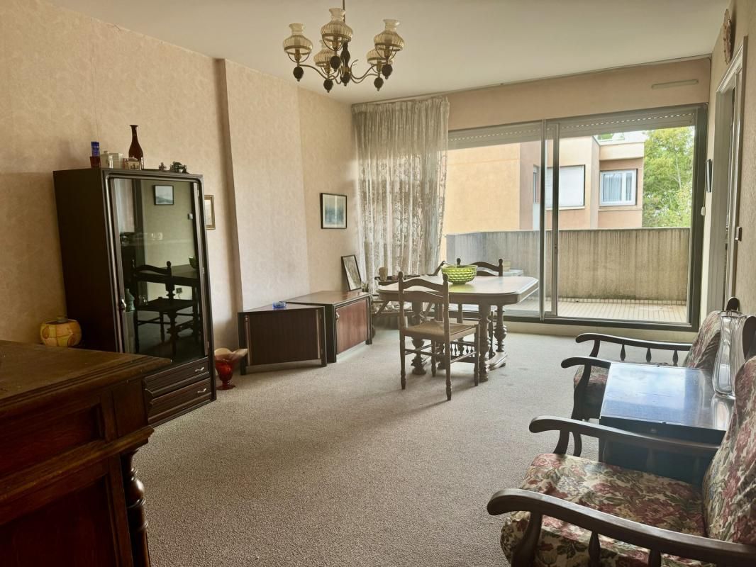 2 bedrooms Apartment in Noisy-le-Grand, France No. 291976