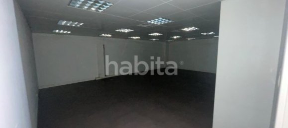 500m² Commercial property in Porto, Portugal No. 311597 4