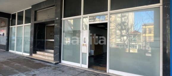 500m² Commercial property in Porto, Portugal No. 311597 8