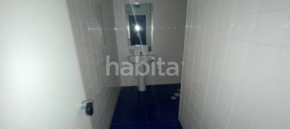 500m² Commercial property in Porto, Portugal No. 311597 11