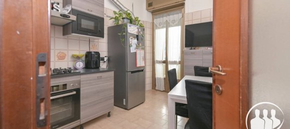 3 bedrooms Apartment in Turin, Italy No. 316699 9