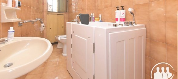 3 bedrooms Apartment in Turin, Italy No. 316699 13