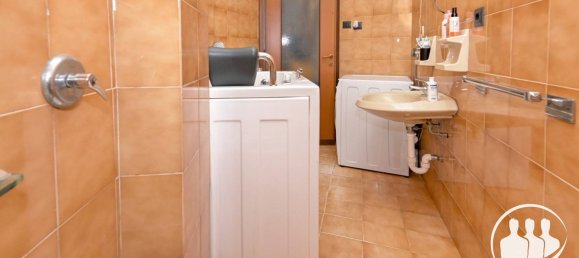 3 bedrooms Apartment in Turin, Italy No. 316699 12