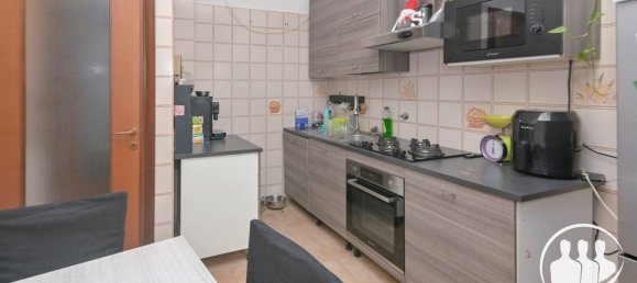 3 bedrooms Apartment in Turin, Italy No. 316699 8