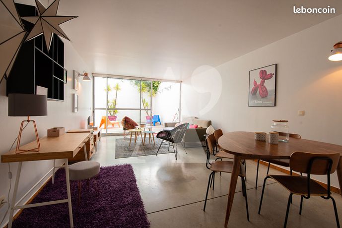 Apartamento de 2 dormitorios en Bordeaux, France No. 278338