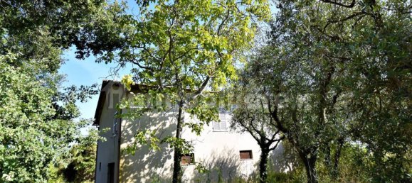 5 غرف نوم منزل في Magliano di Tenna, Italy رقم 226559 9