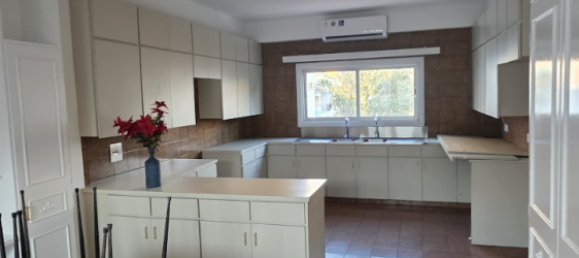 9-Zimmer Büro in Nicosia, Zypern, Nr. 175004 3