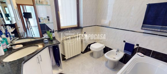 4-Zimmer Haus in Cadorago, Italy, Nr. 305094 12