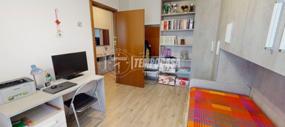 4-Zimmer Haus in Cadorago, Italy, Nr. 305094 2