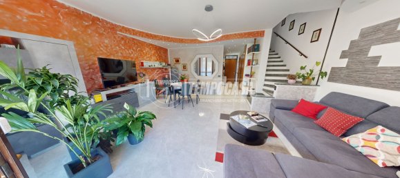 4-Zimmer Haus in Cadorago, Italy, Nr. 305094 8