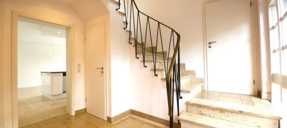 Casa de 6 dormitorios en Bonn, Germany No. 41141 2