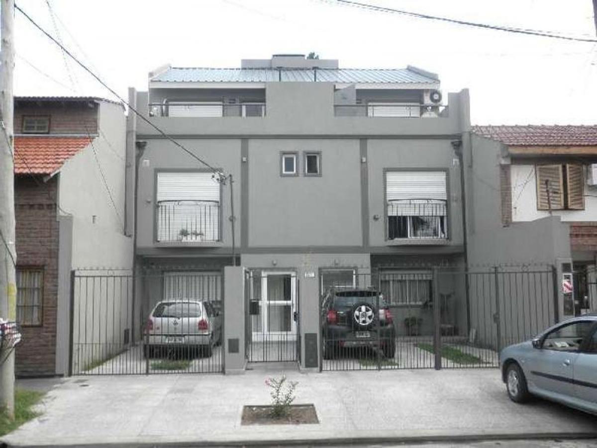 Studio in Bermudez, Argentina No. 10442