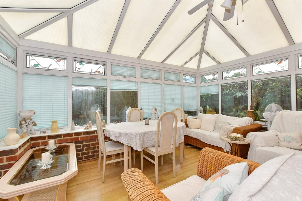 3 Schlafzimmer Haus in Essex, United Kingdom, Nr. 4067