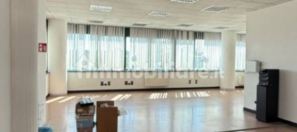 3 rooms Office in Reggio Emilia, Italy No. 365142 8